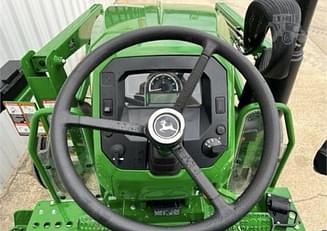 Main image John Deere 5067E 7