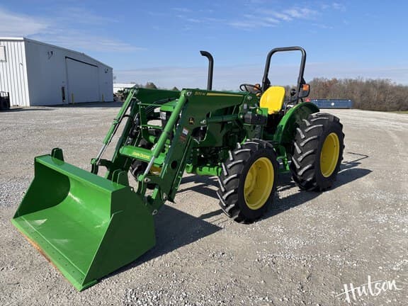 Image of John Deere 5067E equipment image 2