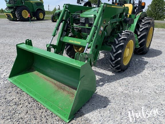 Image of John Deere 5067E equipment image 1