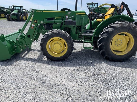 Image of John Deere 5067E equipment image 3