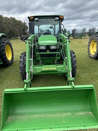 Image of John Deere 5067E equipment image 2