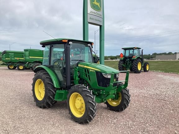 Image of John Deere 5067E equipment image 2