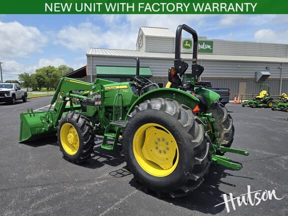 Image of John Deere 5067E equipment image 2