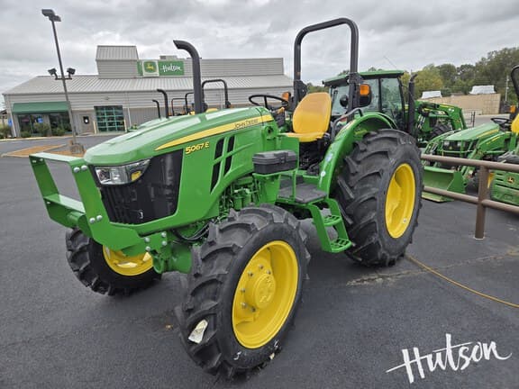 Image of John Deere 5067E equipment image 2