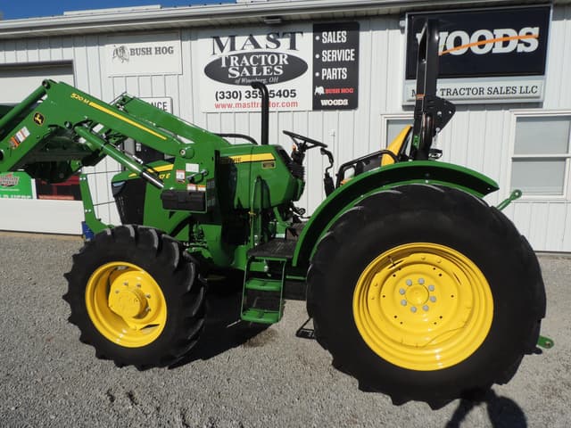 Image of John Deere 5067E equipment image 1