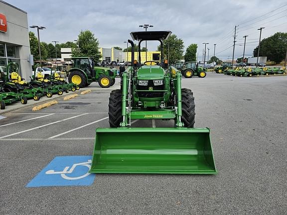 Image of John Deere 5067E equipment image 2