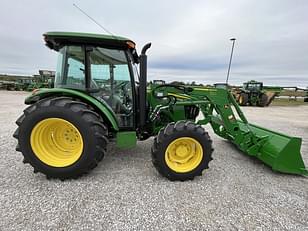 Main image John Deere 5075E 13