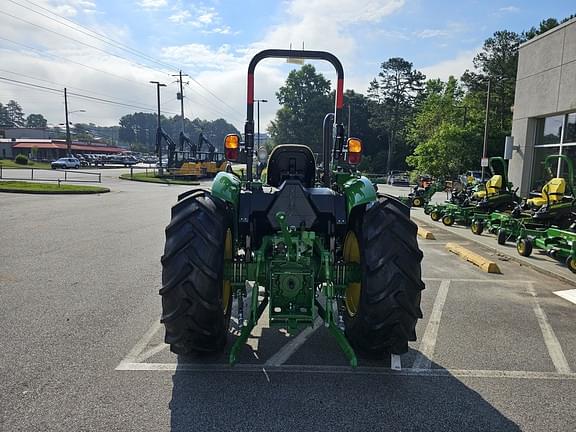 Image of John Deere 5075E equipment image 3