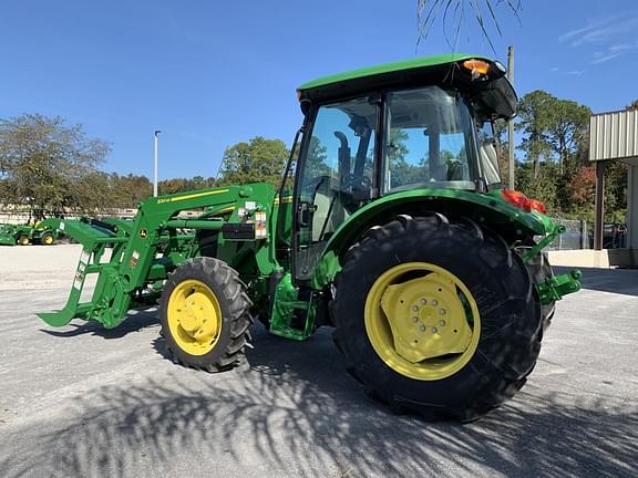 Image of John Deere 5075E equipment image 4