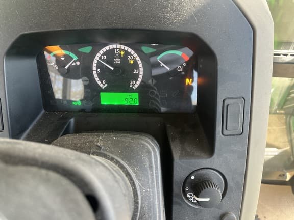 Image of John Deere 5075E equipment image 4