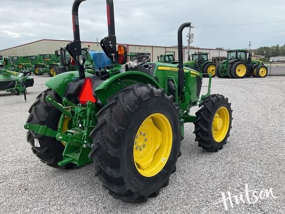 Image of John Deere 5075E equipment image 3