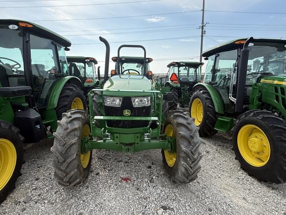 Image of John Deere 5075E equipment image 1