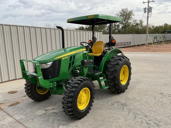 Image of John Deere 5075E equipment image 1