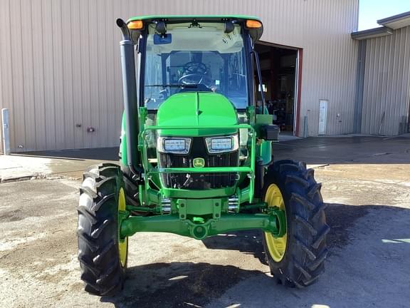 Image of John Deere 5075E equipment image 1