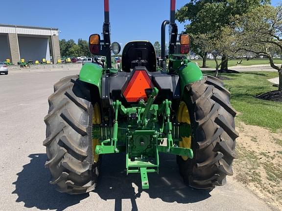 Image of John Deere 5075E equipment image 2