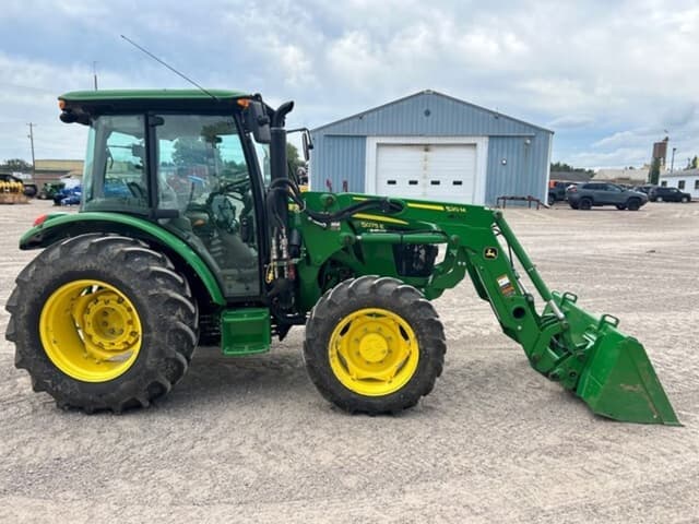 Image of John Deere 5075E equipment image 3