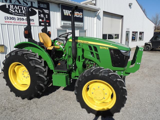 Image of John Deere 5075E equipment image 2