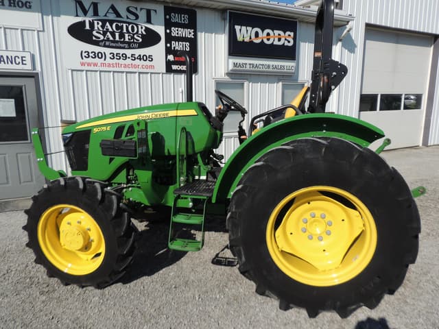 Image of John Deere 5075E equipment image 1
