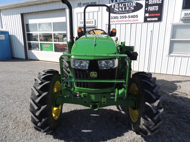 Image of John Deere 5075E equipment image 4
