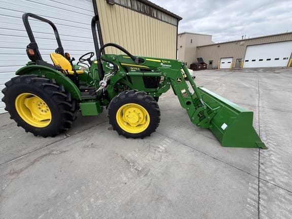 Image of John Deere 5075E equipment image 1