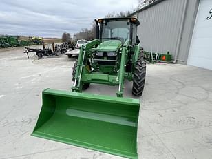 Main image John Deere 5075E 23