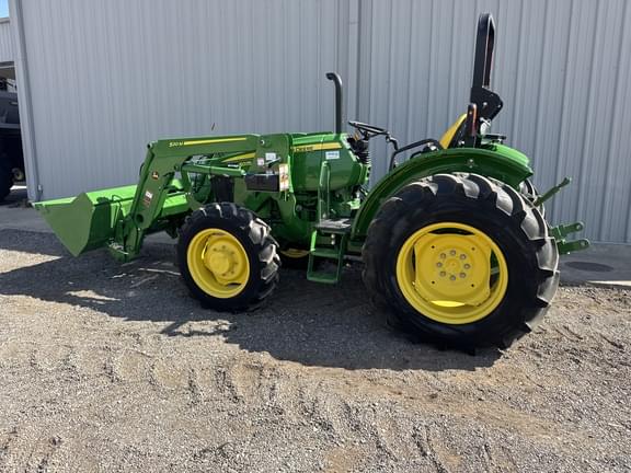 Image of John Deere 5075E equipment image 3
