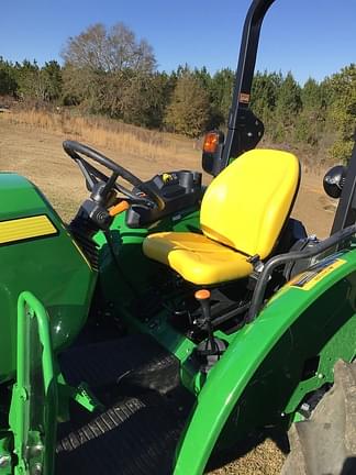 Image of John Deere 5075E Primary image