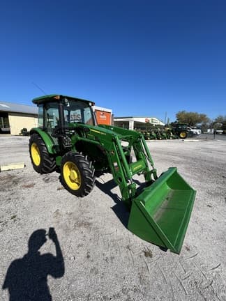Image of John Deere 5075E equipment image 4