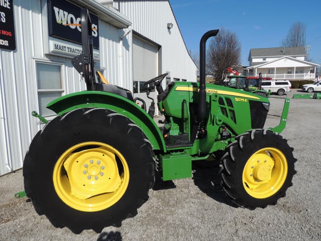 Image of John Deere 5075E equipment image 3