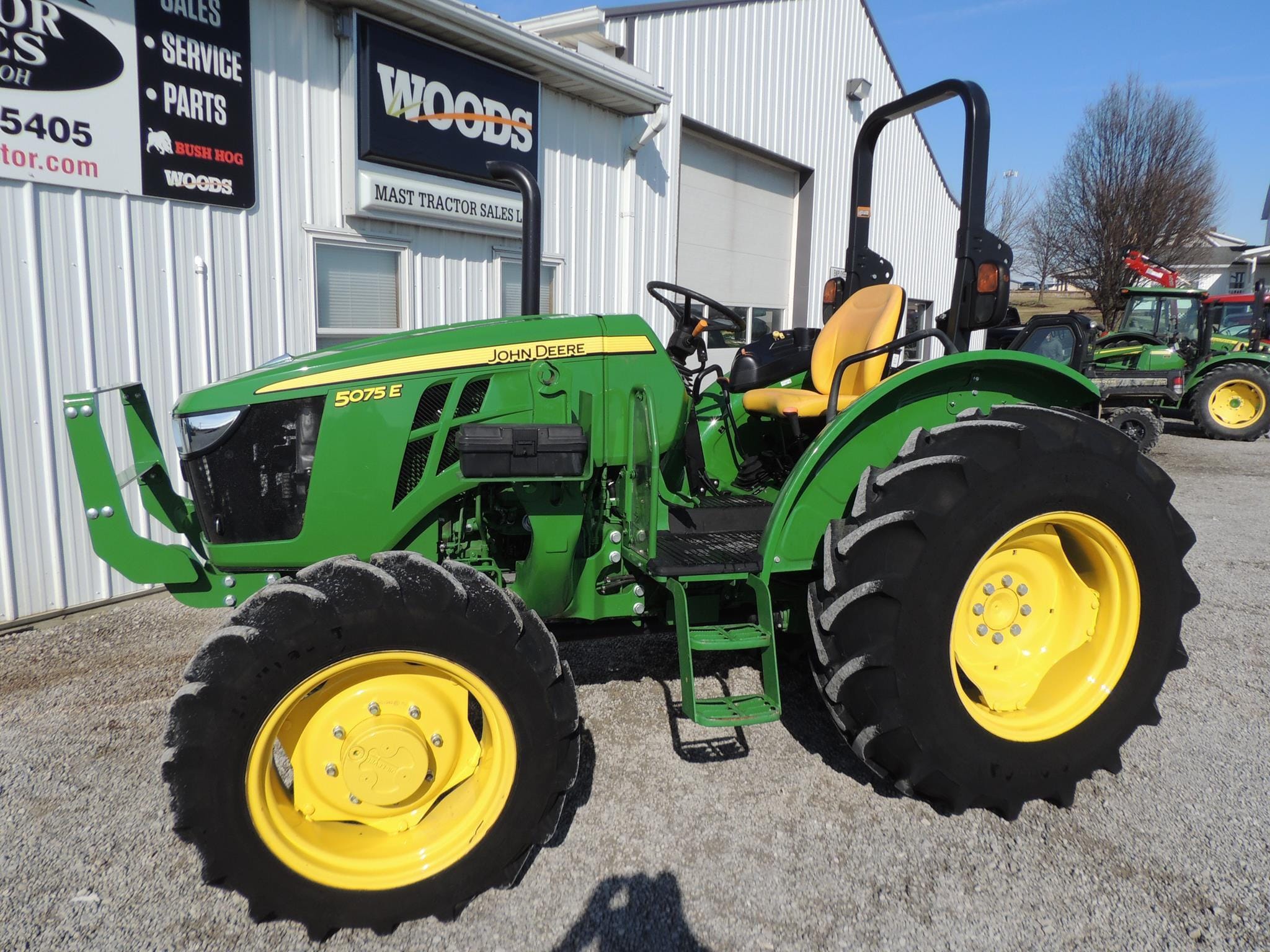 2024 John Deere 5075E Equipment Image0