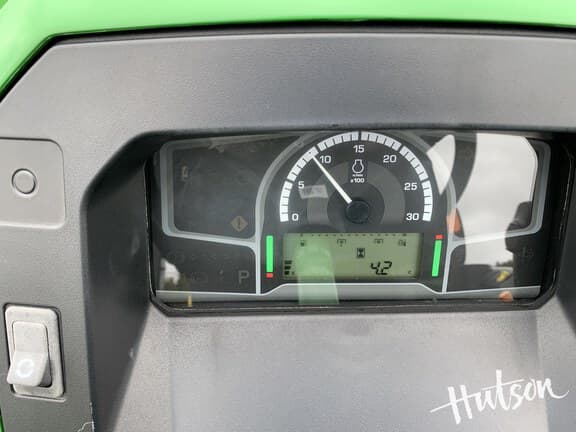 Image of John Deere 5075E equipment image 4