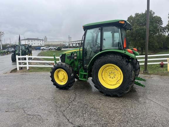 Image of John Deere 5075E equipment image 1