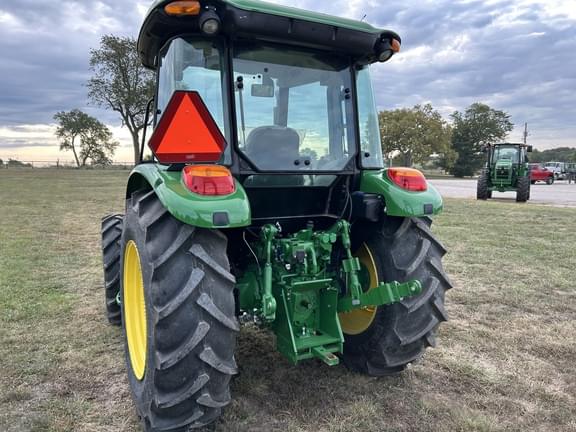 Image of John Deere 5075E equipment image 2