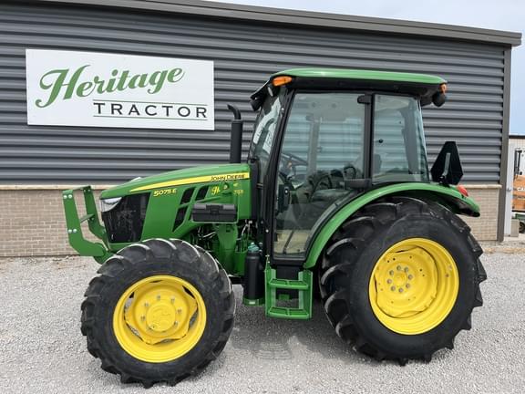 Image of John Deere 5075E equipment image 2