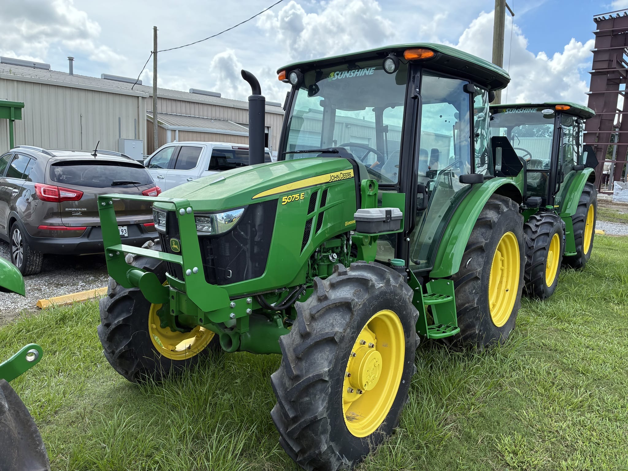 2024 John Deere 5075E Equipment Image0