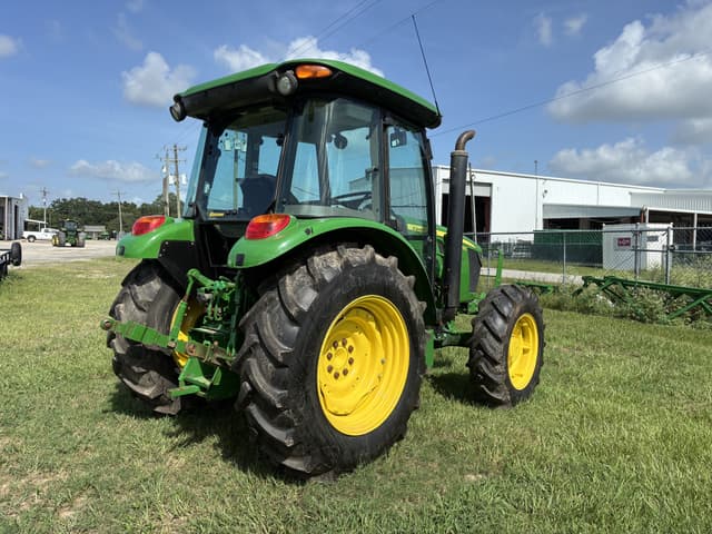 Image of John Deere 5075E equipment image 4