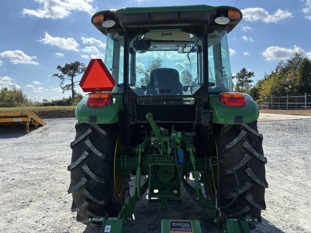 Image of John Deere 5075E equipment image 3