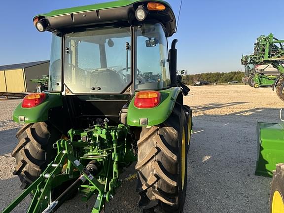 Image of John Deere 5075E equipment image 3