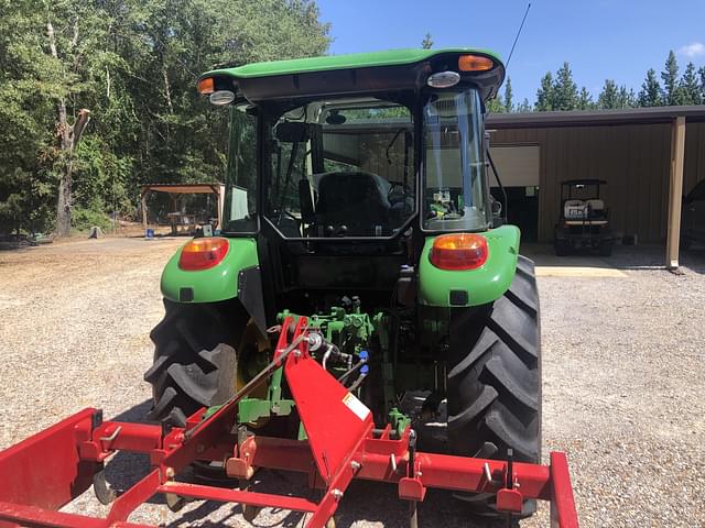 Image of John Deere 5075E equipment image 3