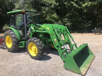 Main image John Deere 5075E