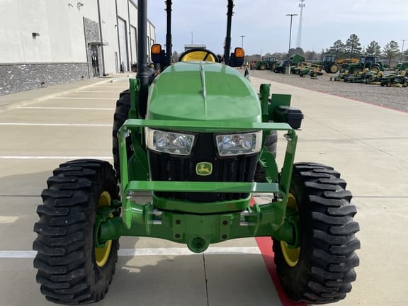 Image of John Deere 5075E equipment image 4