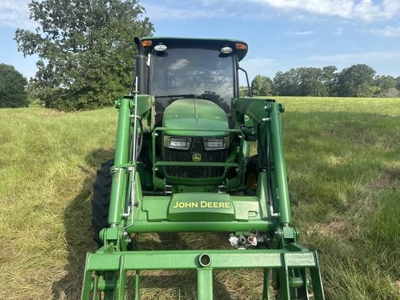 Image of John Deere 5075E equipment image 3