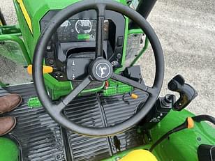 Main image John Deere 5075E 14