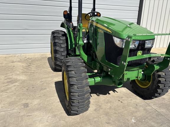 Image of John Deere 5075E equipment image 2