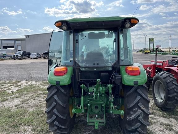 Image of John Deere 5075E equipment image 4