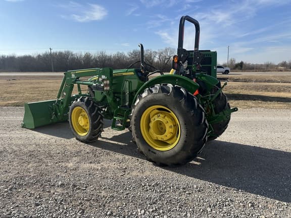 Image of John Deere 5075E equipment image 2