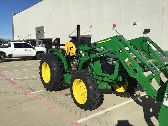 Image of John Deere 5075E equipment image 3