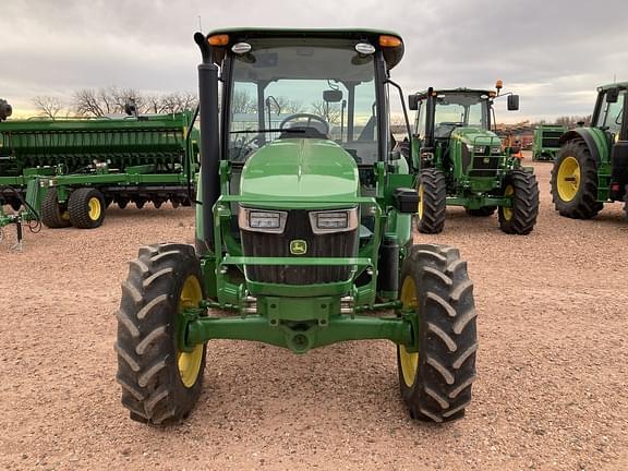 Image of John Deere 5075E equipment image 1