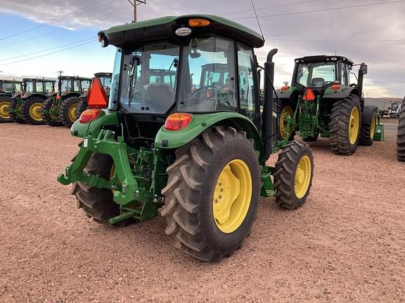 Image of John Deere 5075E equipment image 4