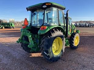 Main image John Deere 5075E 6